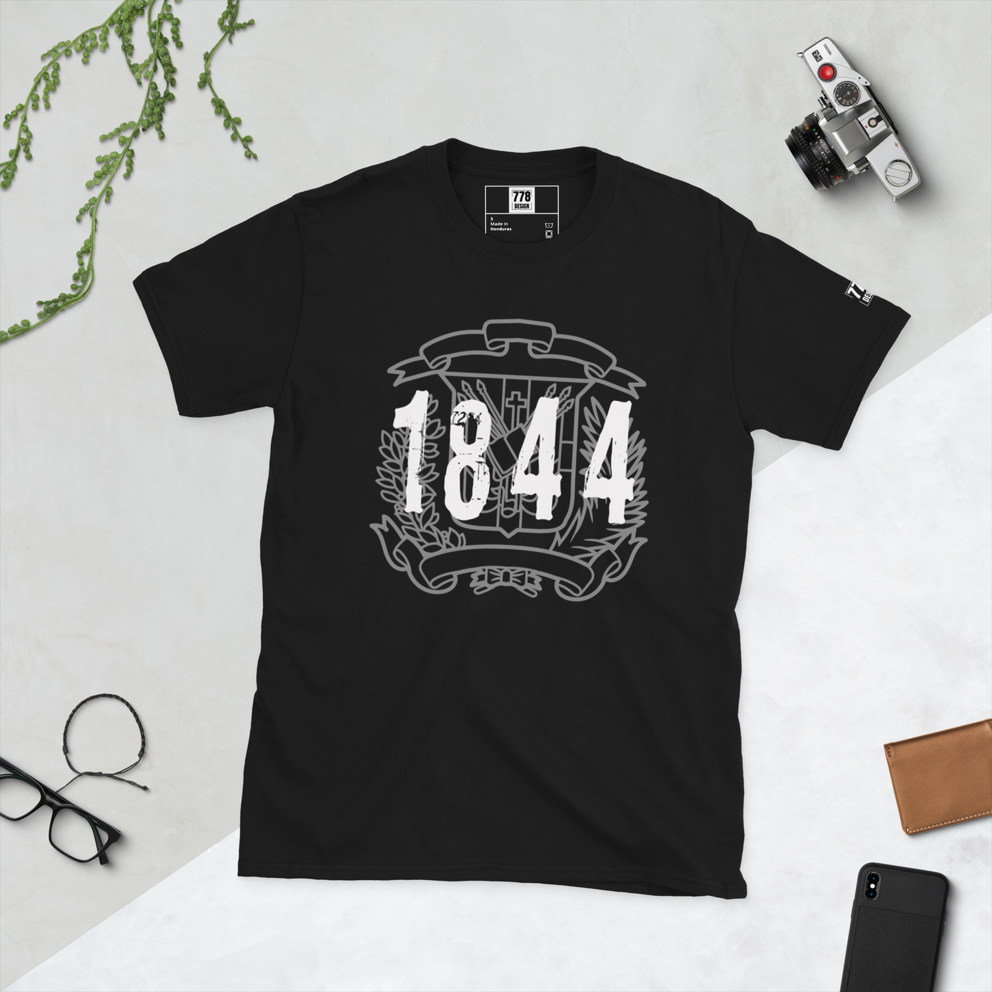 1844 Escudo-Short-Sleeve Unisex T-Shirt